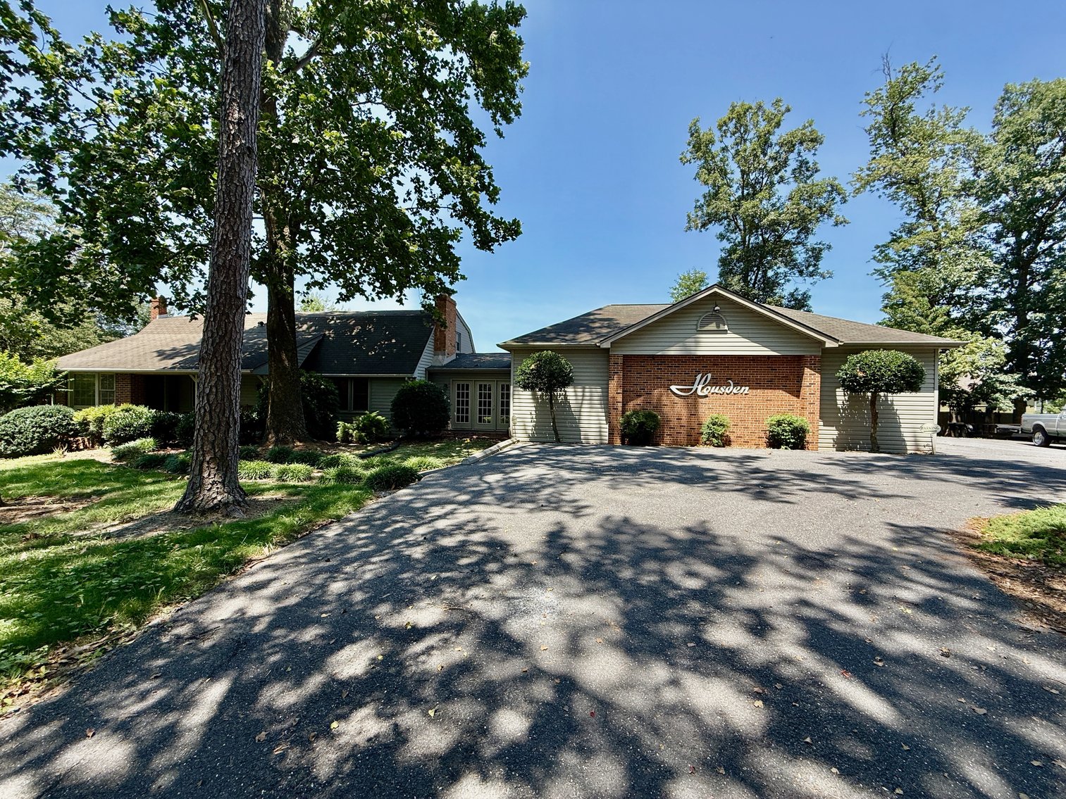 4 BR/2.5 BA structure on 1.79 +/- acres,, in Rockingham County, VA